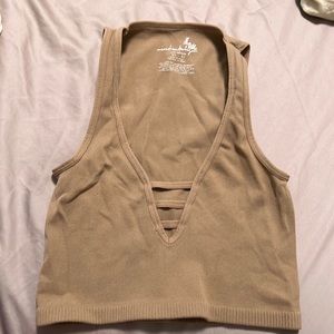 Tan & fitted crop tank top